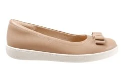 Avery 17 Avery -Women Shoes Store T2202 130 outside